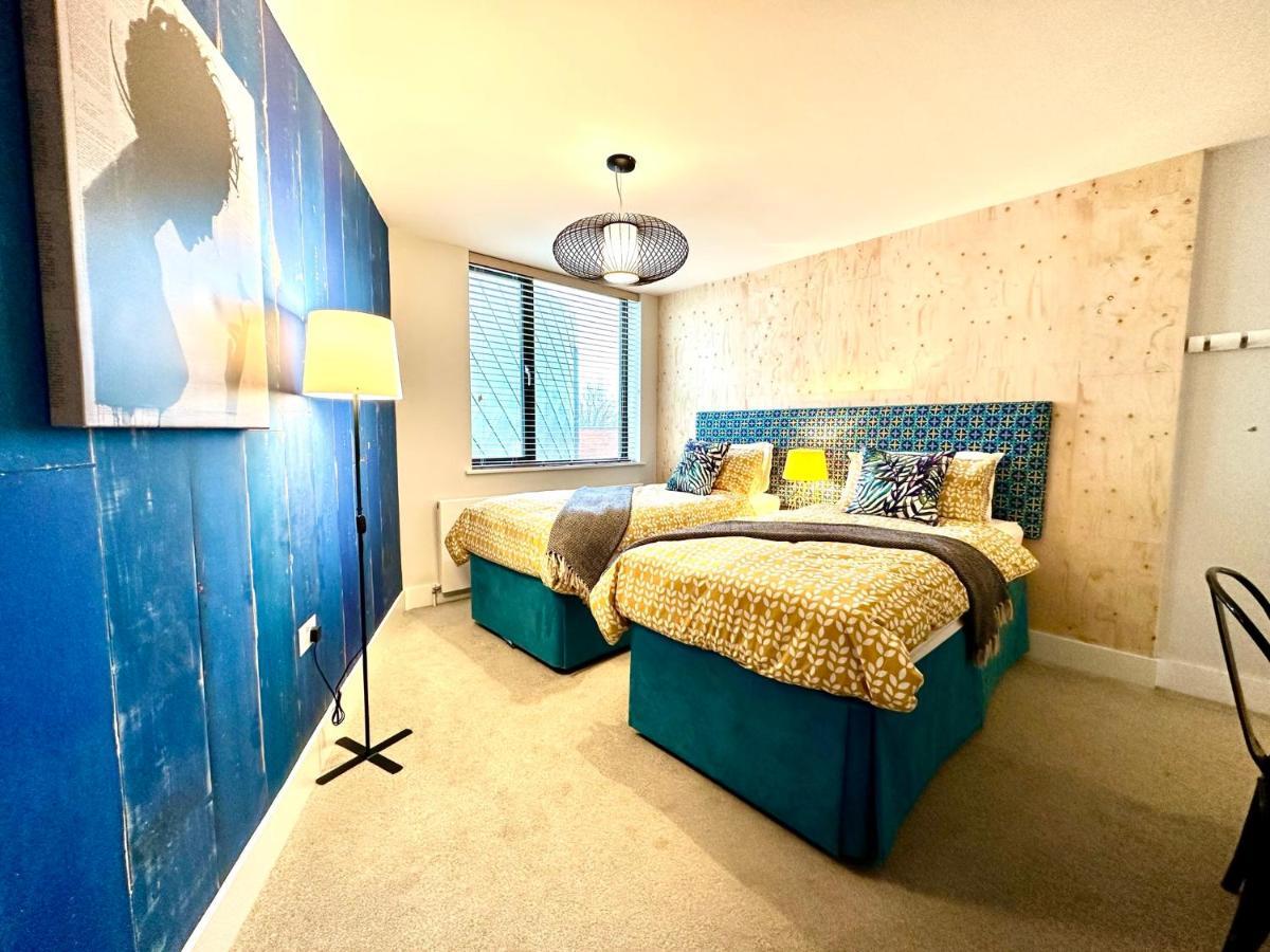 Beautiful New 2 Bedroom Apartment - Next To The Beach - Great Location - Free Parking - Fast Wifi - Smart Tv - Sleeps Up To 4! Close To Purbeck, Corfe Castle, Sandbanks, Poole & Bournemouth Swanage Exterior photo